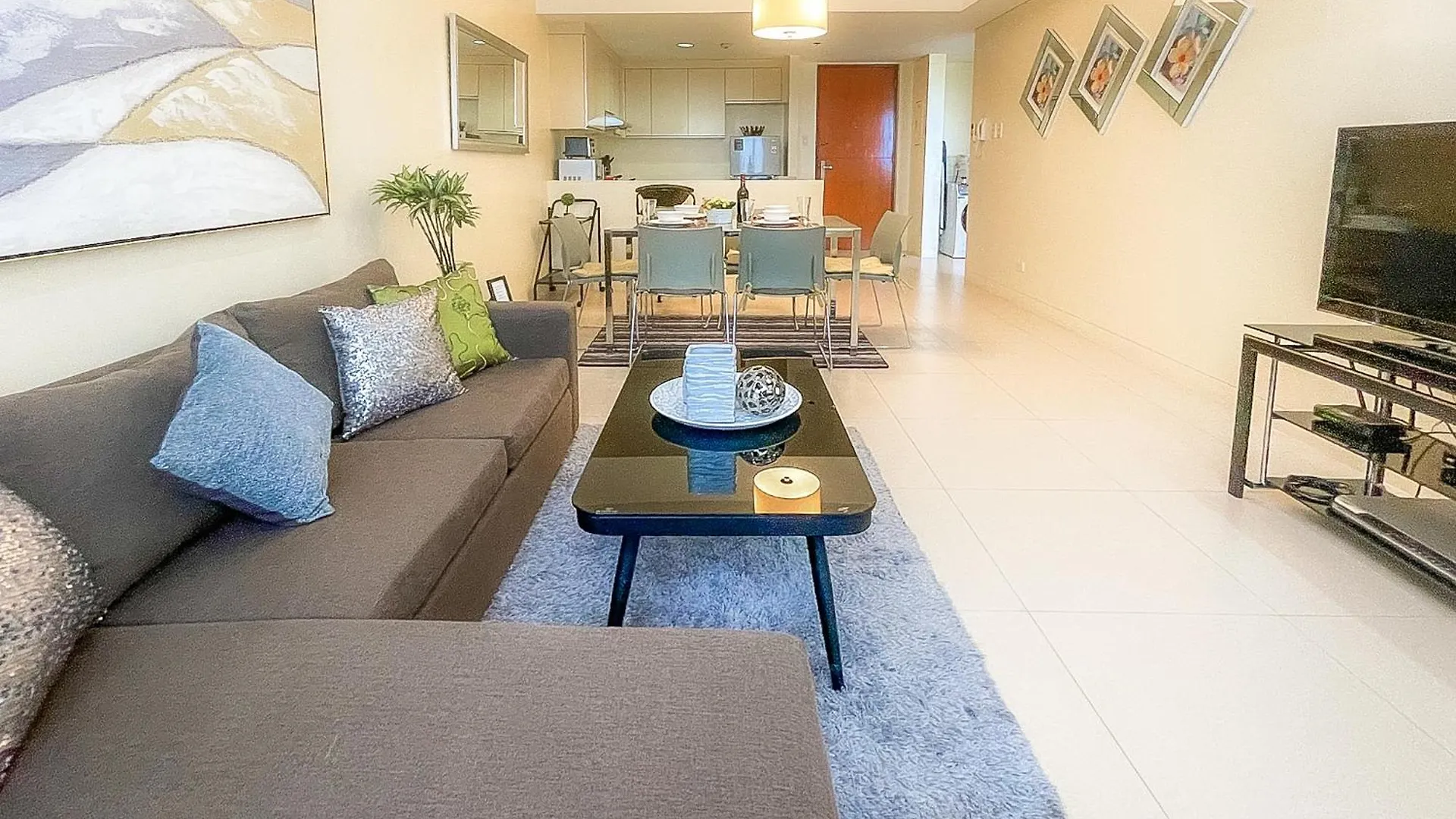 Full-Serviced Residential Apartment In The Infinity, Bgc Manila Hotel
