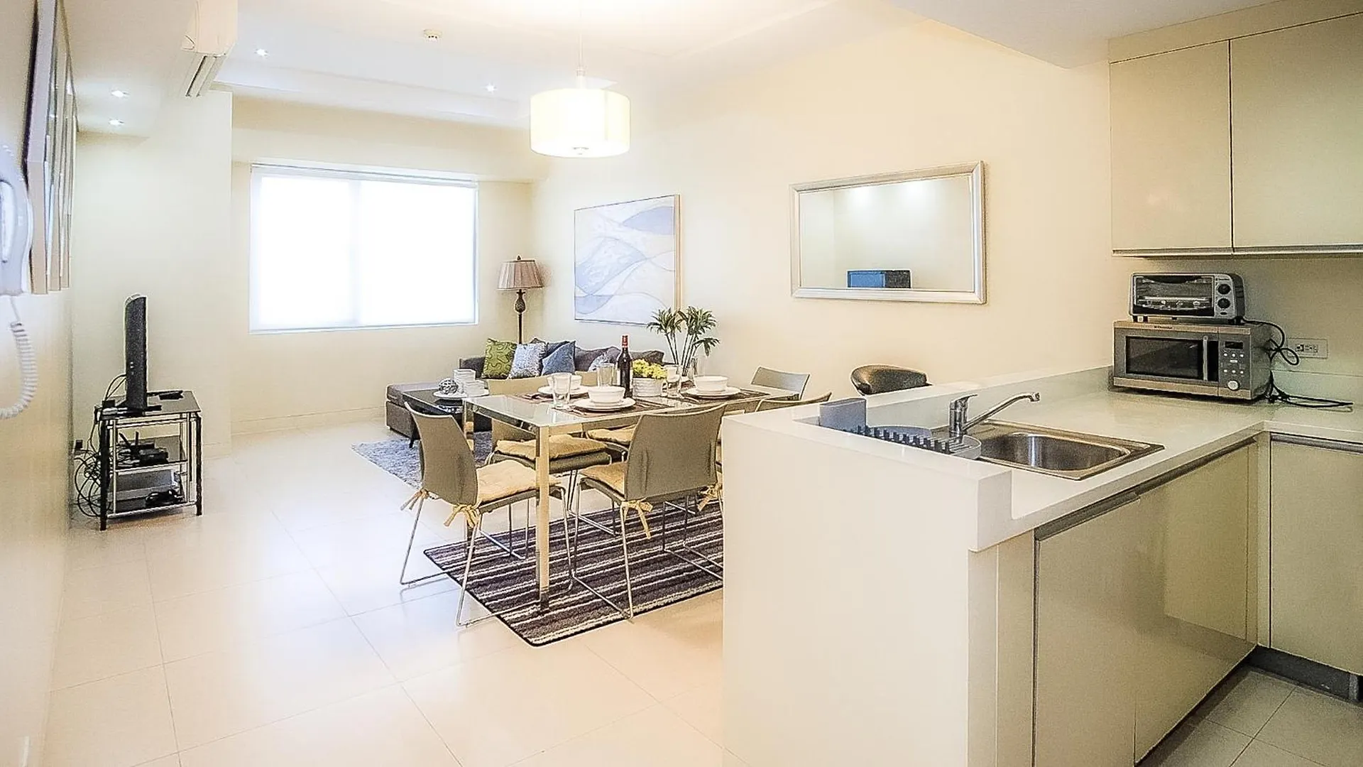 Full-Serviced Residential Apartment In The Infinity, Bgc Manila Hotel