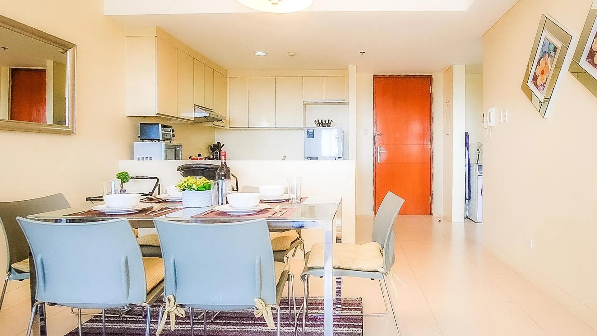 Full-Serviced Residential Apartment In The Infinity, Bgc Manila Hotel