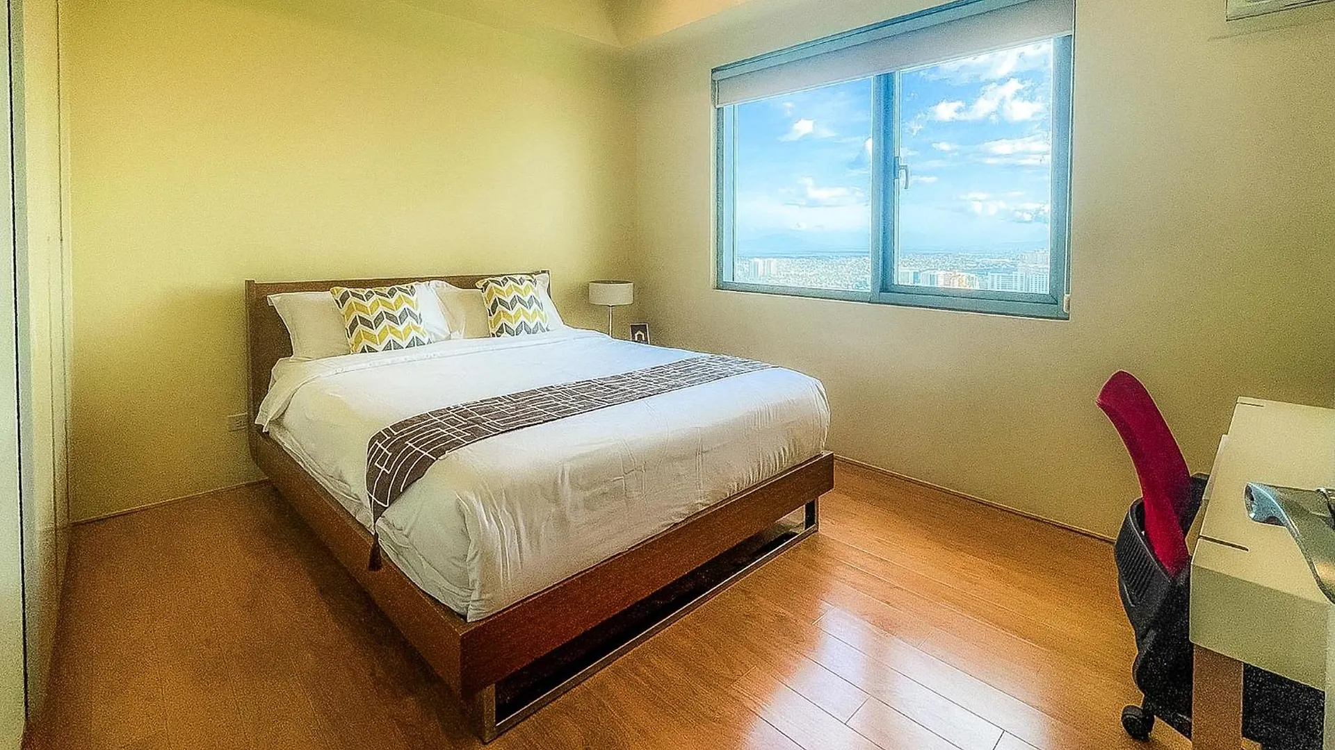 Hotel Full-Serviced Residential Apartment In The Infinity, Bgc Manila