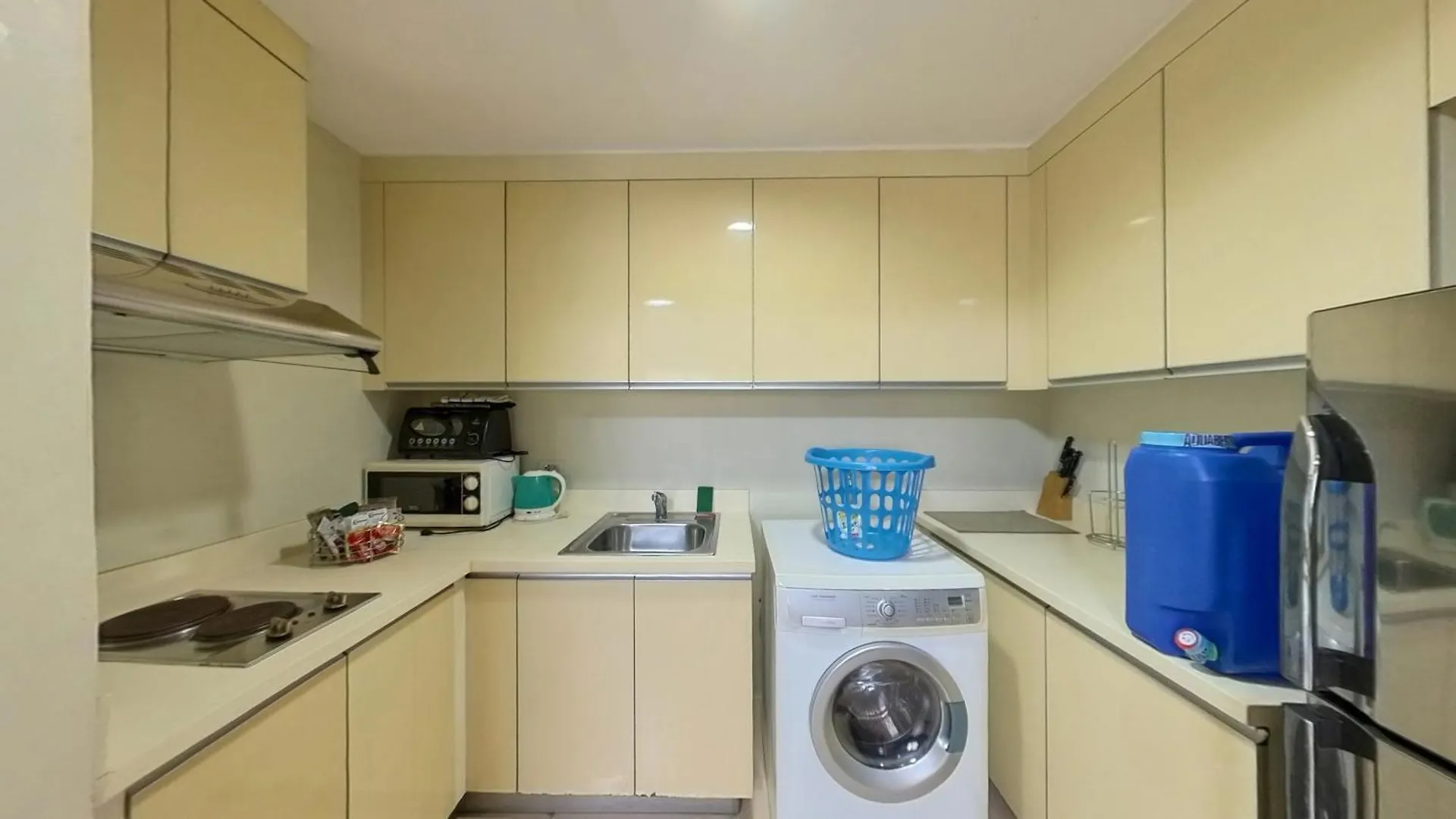 Full-Serviced Residential Apartment In The Infinity, Bgc Manila Philippines