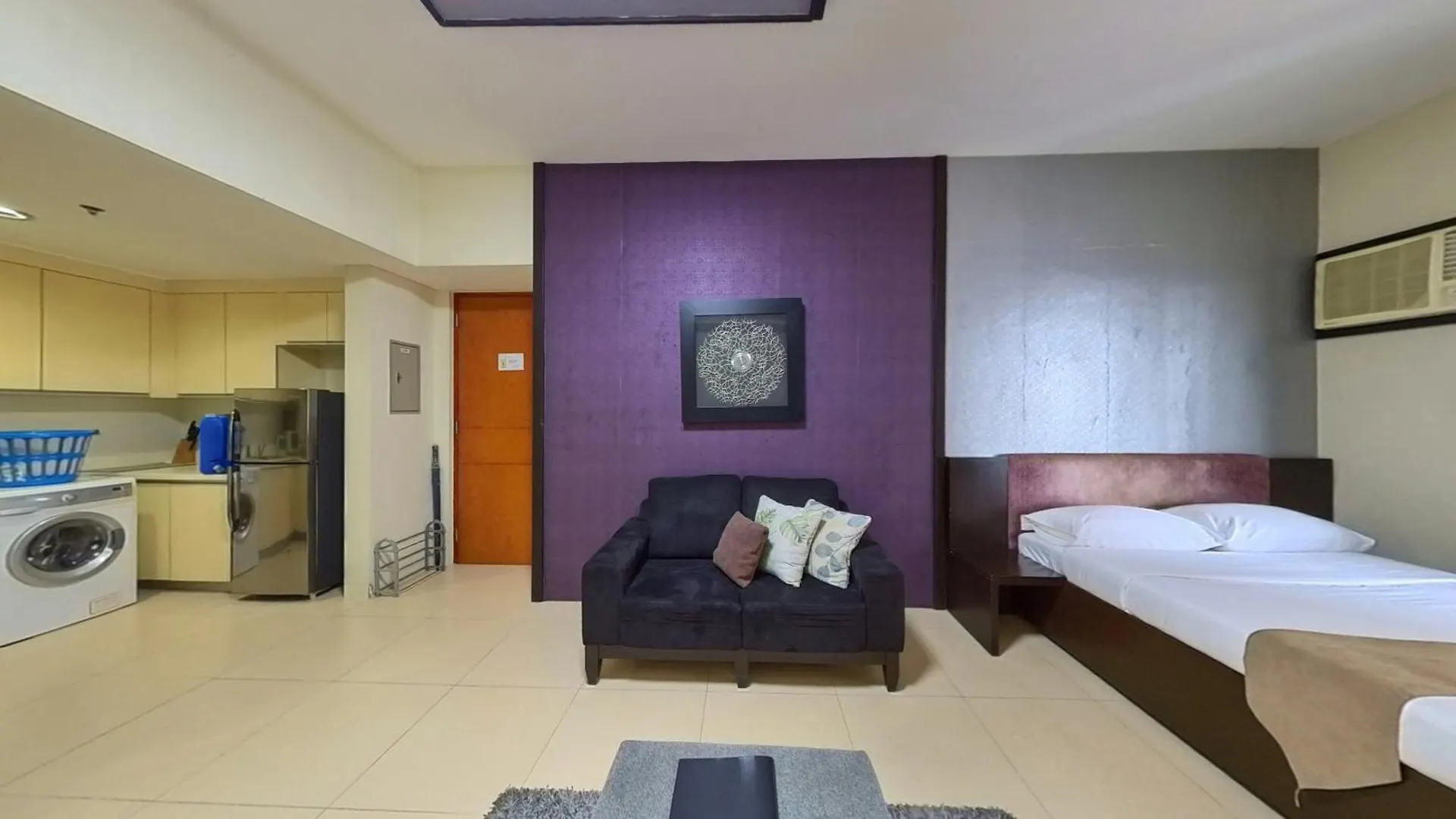 Full-Serviced Residential Apartment In The Infinity, Bgc Manila Hotel